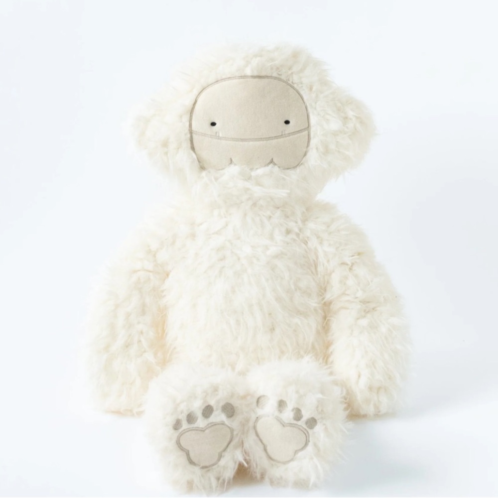 Slumberkins XL Yeti Kin plush stuffie